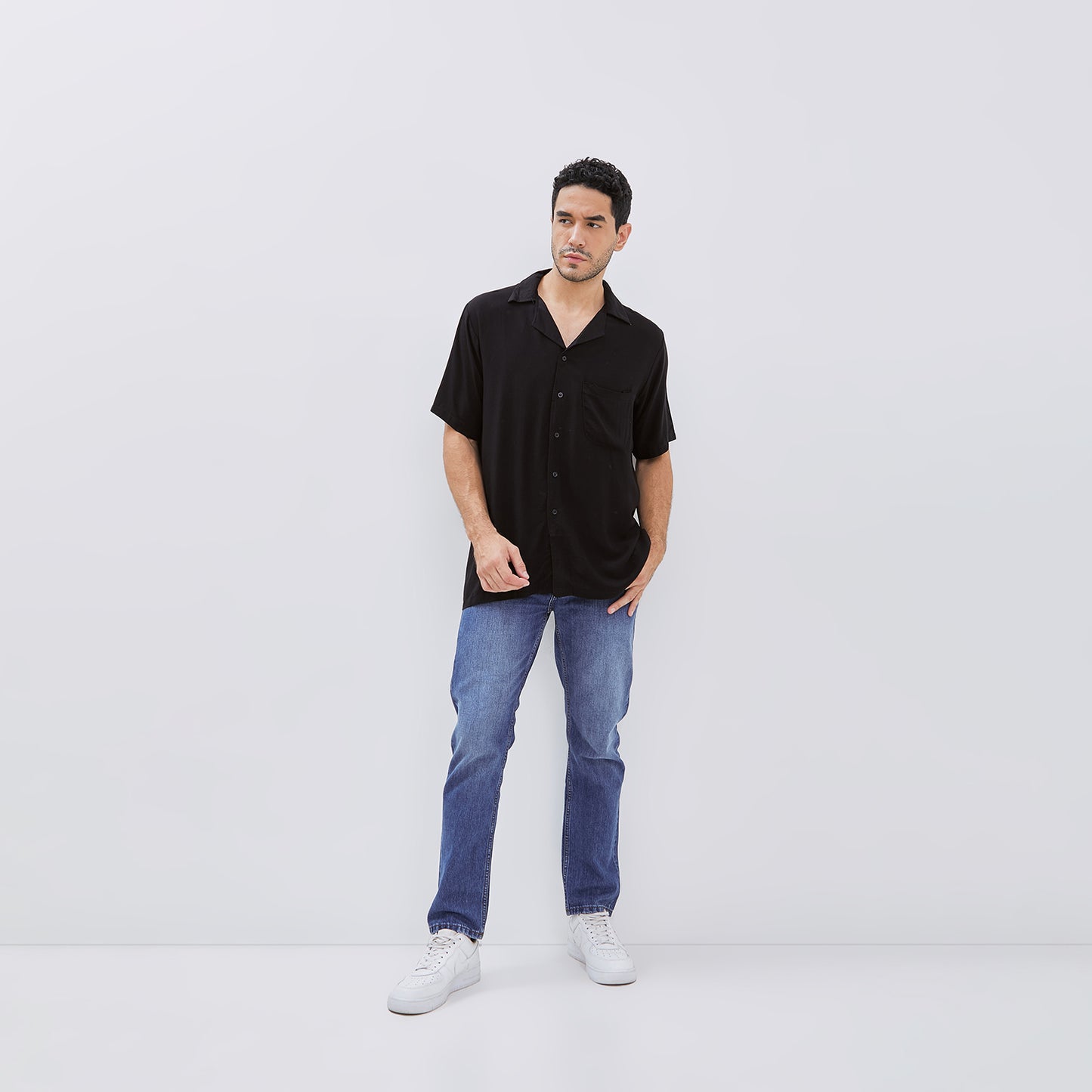 Odza Kemeja Oversize Pria Lengan Pendek Elegante