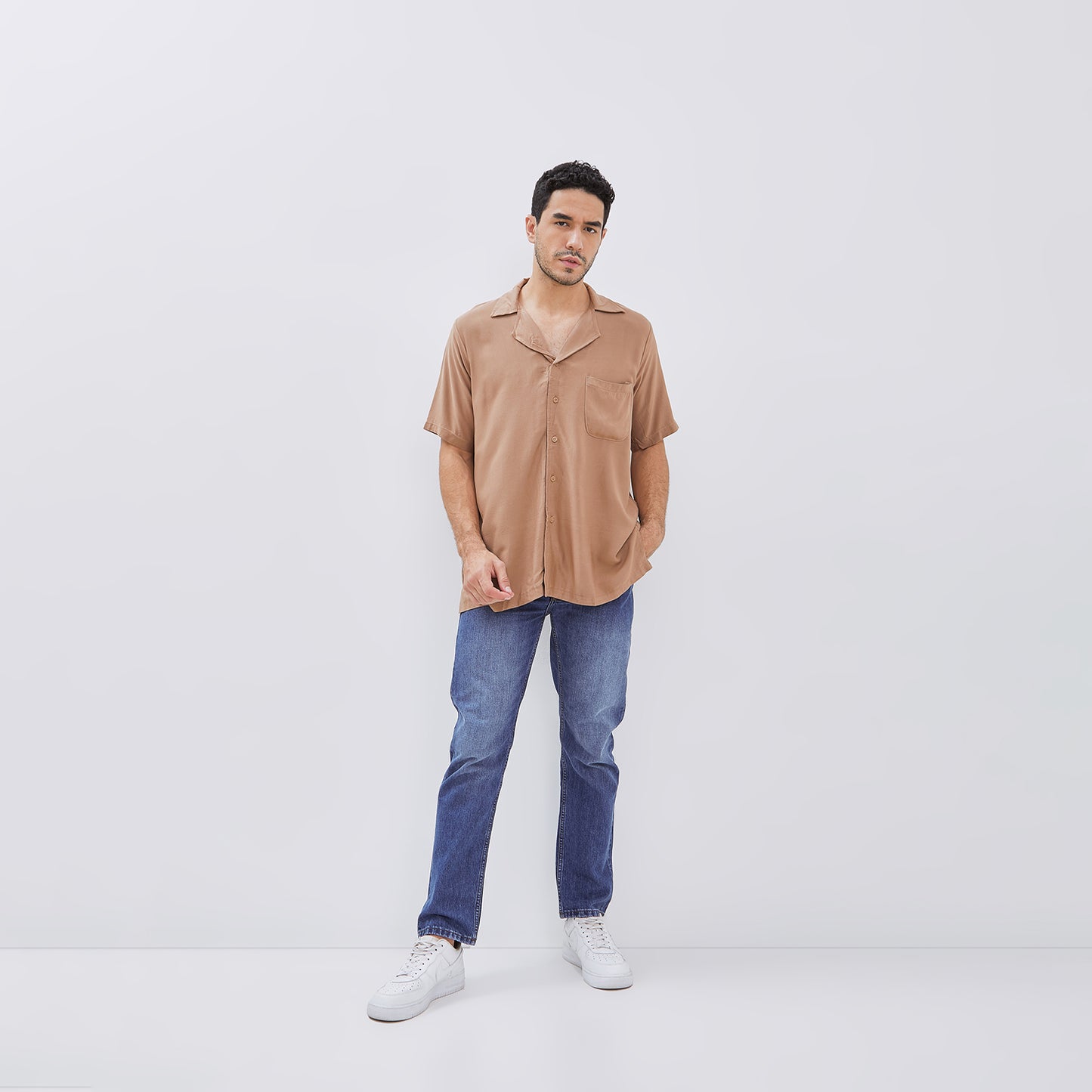 Odza Kemeja Oversize Pria Lengan Pendek Elegante