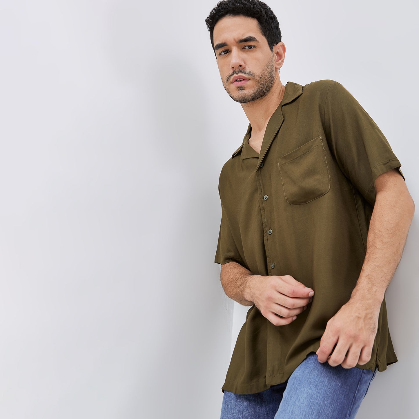 Odza Kemeja Oversize Pria Lengan Pendek Elegante