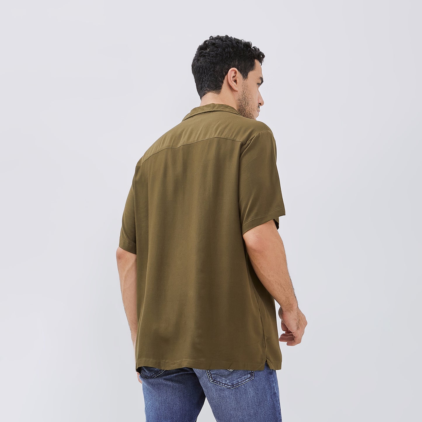 Odza Kemeja Oversize Pria Lengan Pendek Elegante
