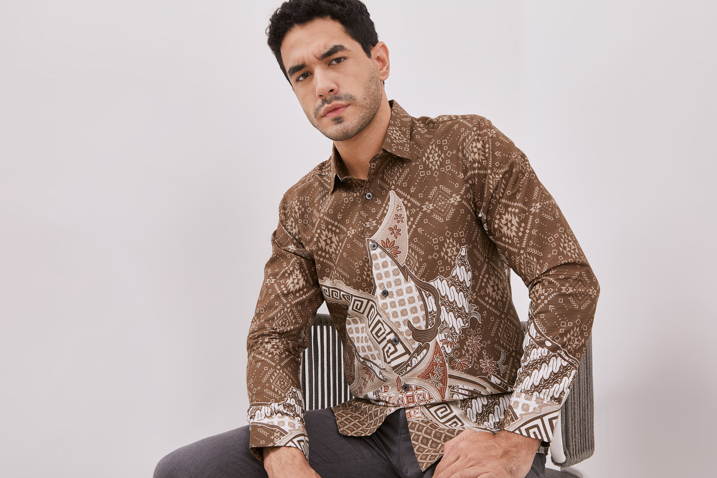 Odza Baju Batik Pesta Lengan Panjang Pria Slim Fit Panggenan Coklat