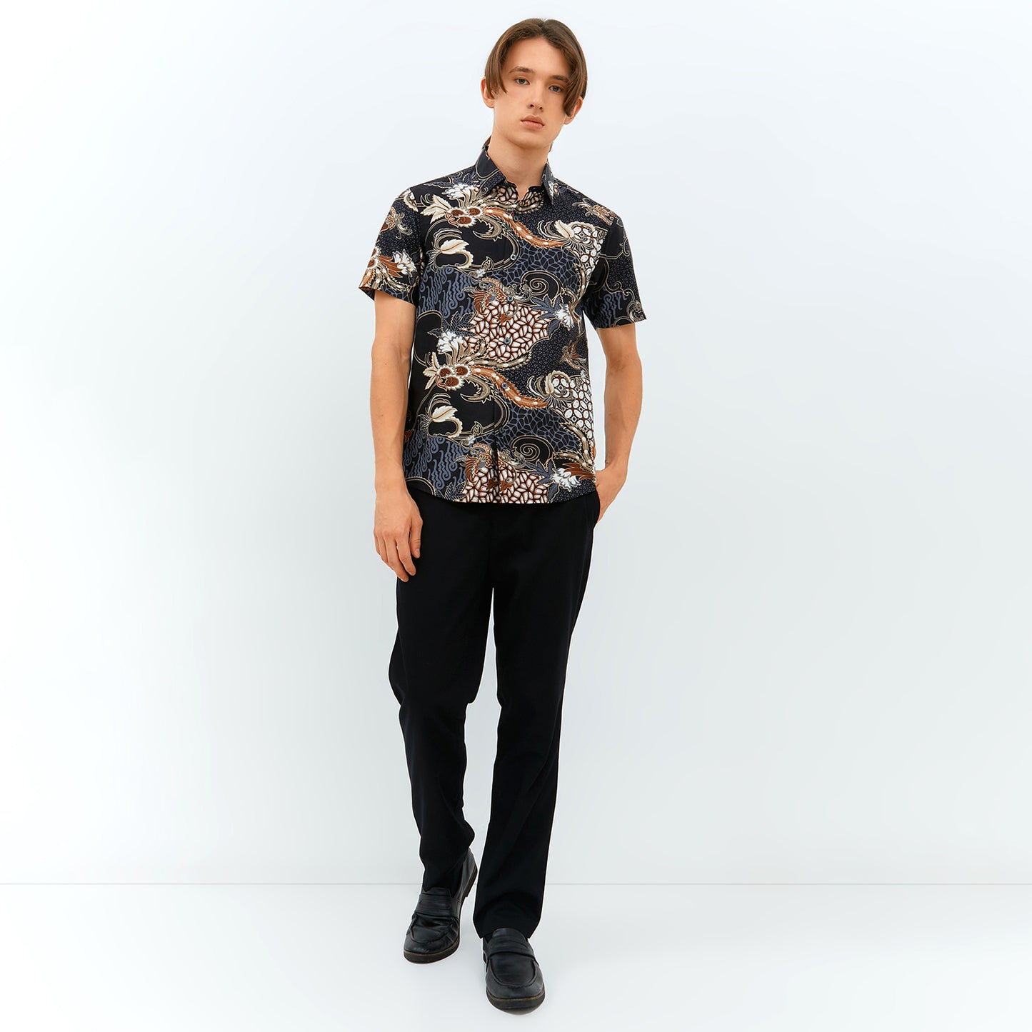 Odza Baju Atasan Hem Batik Lengan Pendek Slim Fit Ashanka Coklat