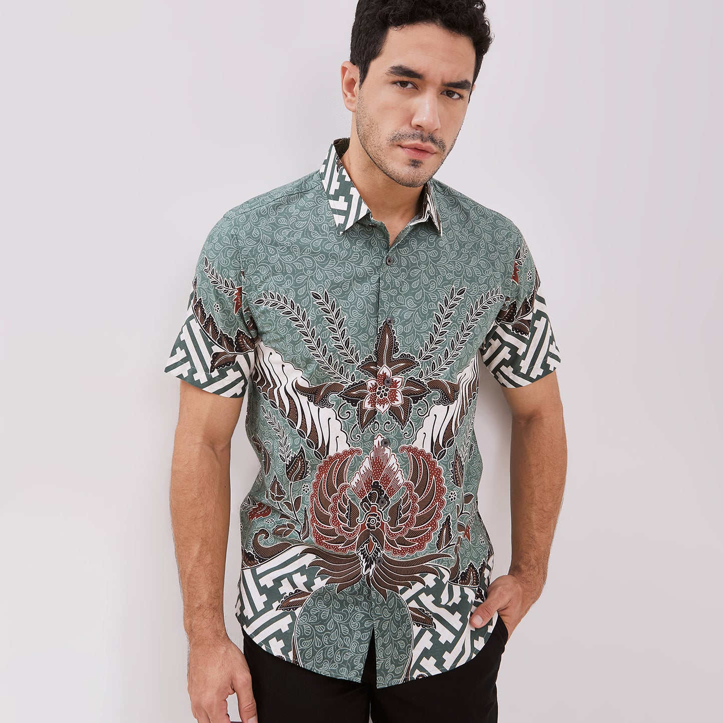 Odza Kemeja Batik Pria Lengan Pendek Slim Fit Modern Adiraga Hijau