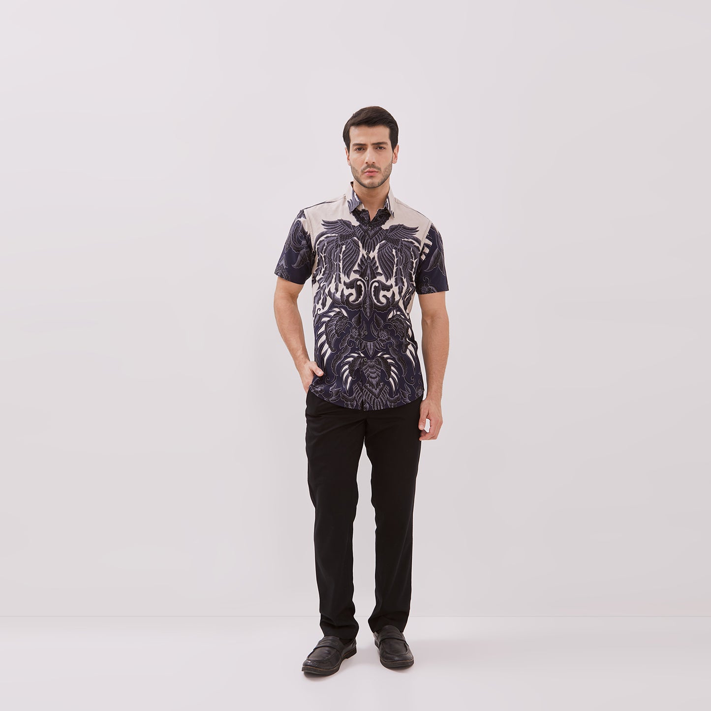 Odza Batik Modern Pria Lengan Pendek Slim Fit Baju Formal Hem Solo Rapitaloka