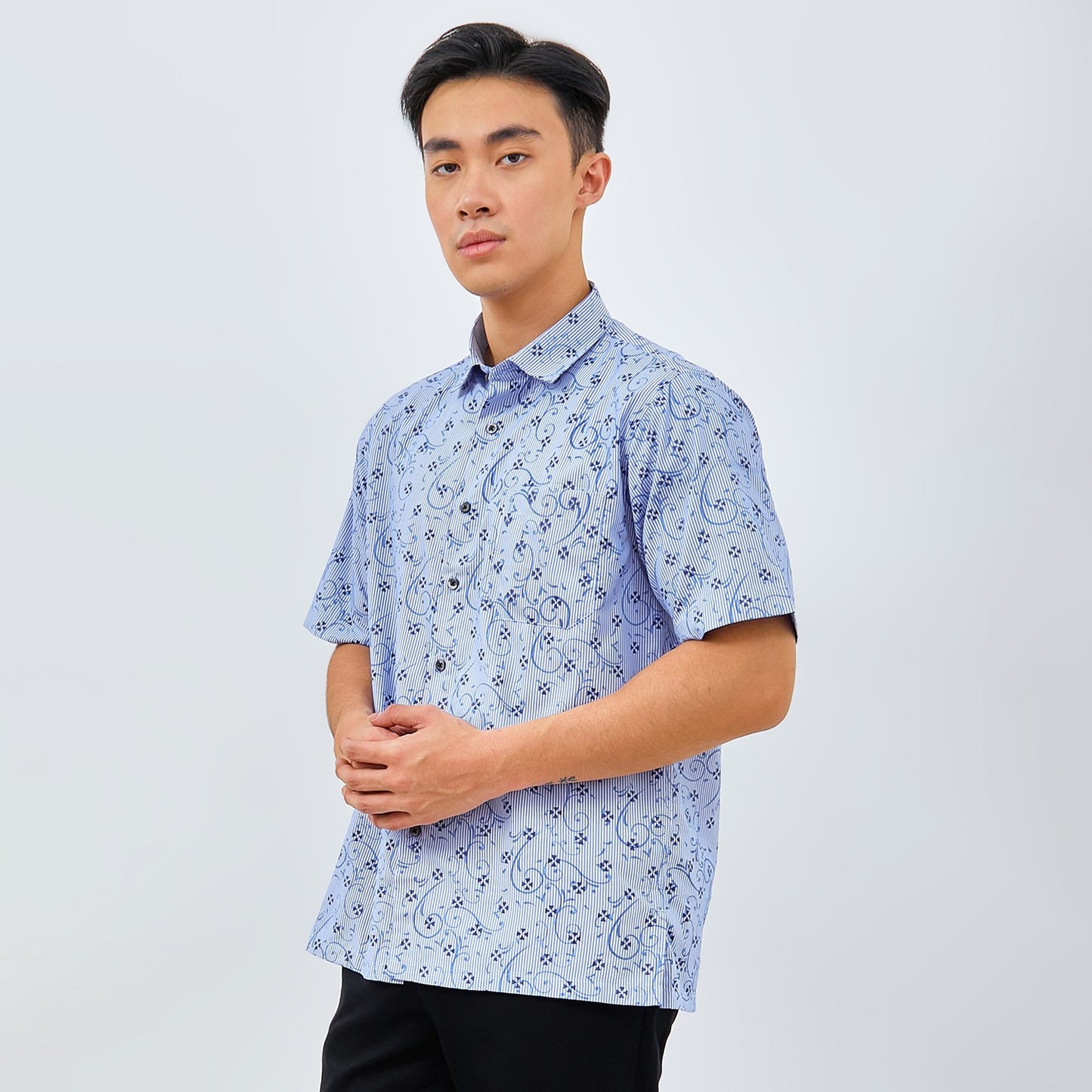 ODZA Kemeja Regular Fit Lengan Pendek Pria Asasin