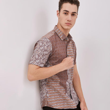Odza Baju Batik Pria Lengan Pendek Slim Fit Modern Hem Batik Solo Pekalongan Triattana