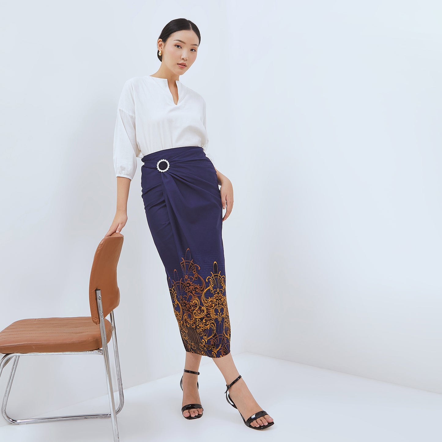 Kemeja Rok Lilit Couple Batik Kebaya Jumputan Pria Wanita Navy Hanusa