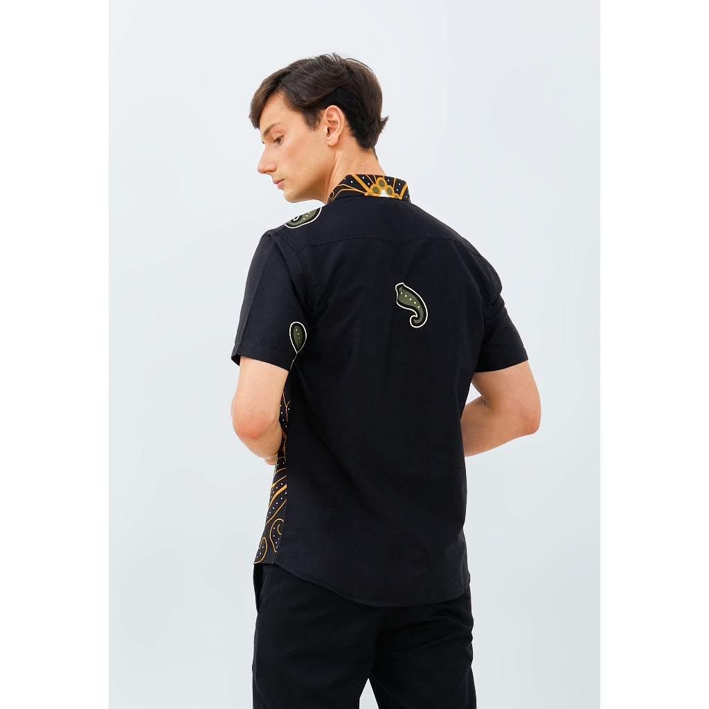 Odza Baju Batik Pria Lengan Pendek Slim Fit Modern Hem Batik Solo Ekawira