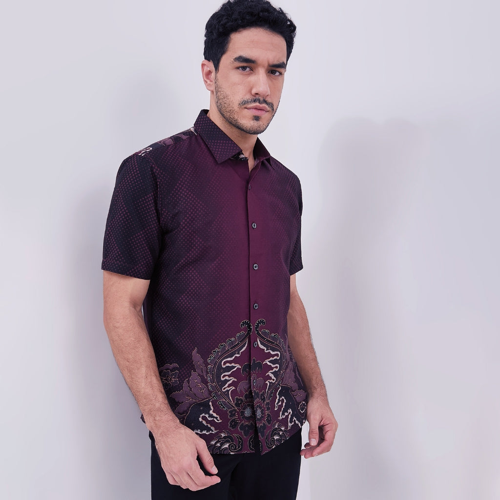 Odza Classic Kemeja Pria Lengan Pendek Batik Solo Modern Slimfit Merah Maroon Celagen