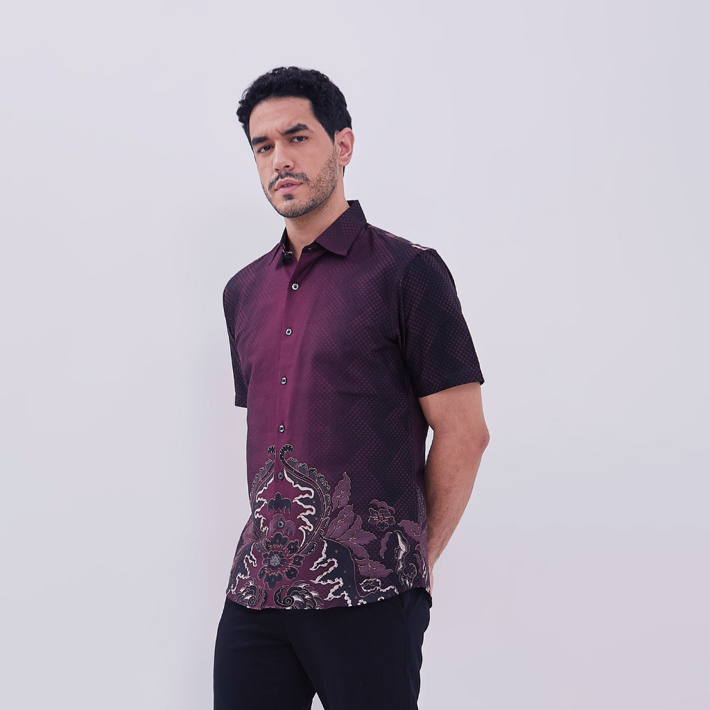 Odza Classic Kemeja Pria Lengan Pendek Batik Solo Modern Slimfit Merah Maroon Celagen