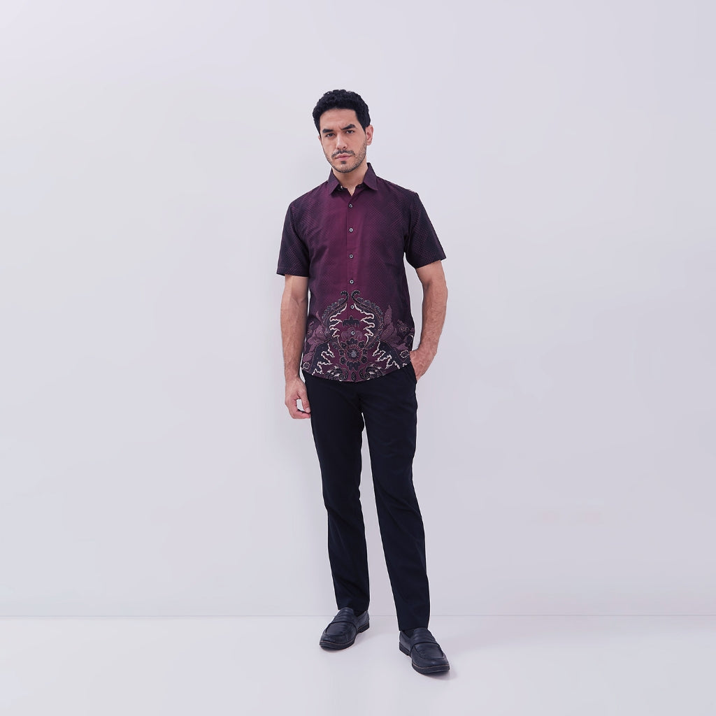 Odza Classic Kemeja Pria Lengan Pendek Batik Solo Modern Slimfit Merah Maroon Celagen