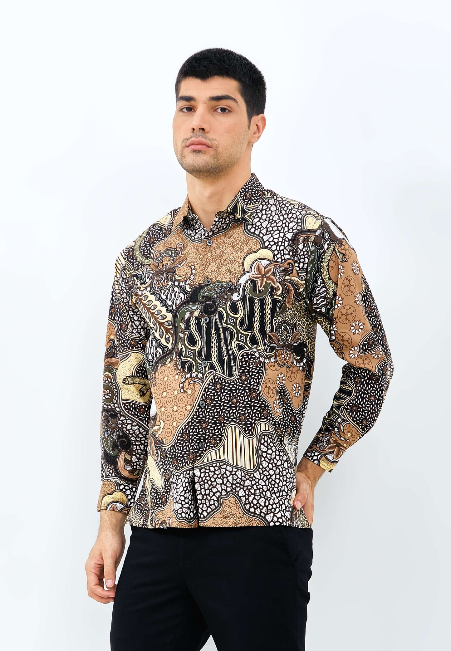 Odza Batik Regular Fit Kemeja Batik Pria Lengan Panjang Arianta