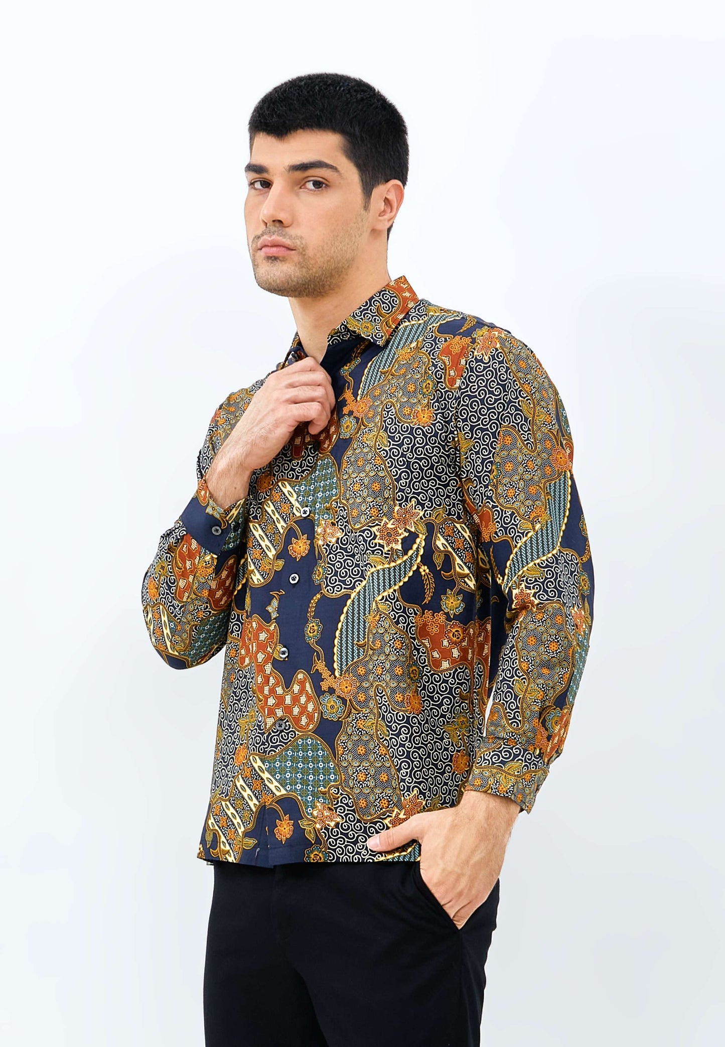 Odza Batik REGULAR FIT Kemeja Pria Lengan Panjang Araksa