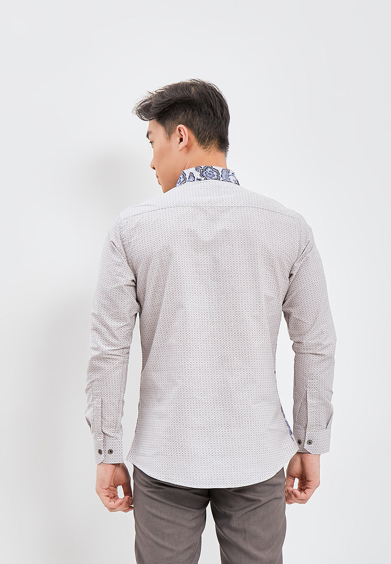 Odza Classic Kemeja Batik Slimfit Modern Pria Lengan Panjang Camisna