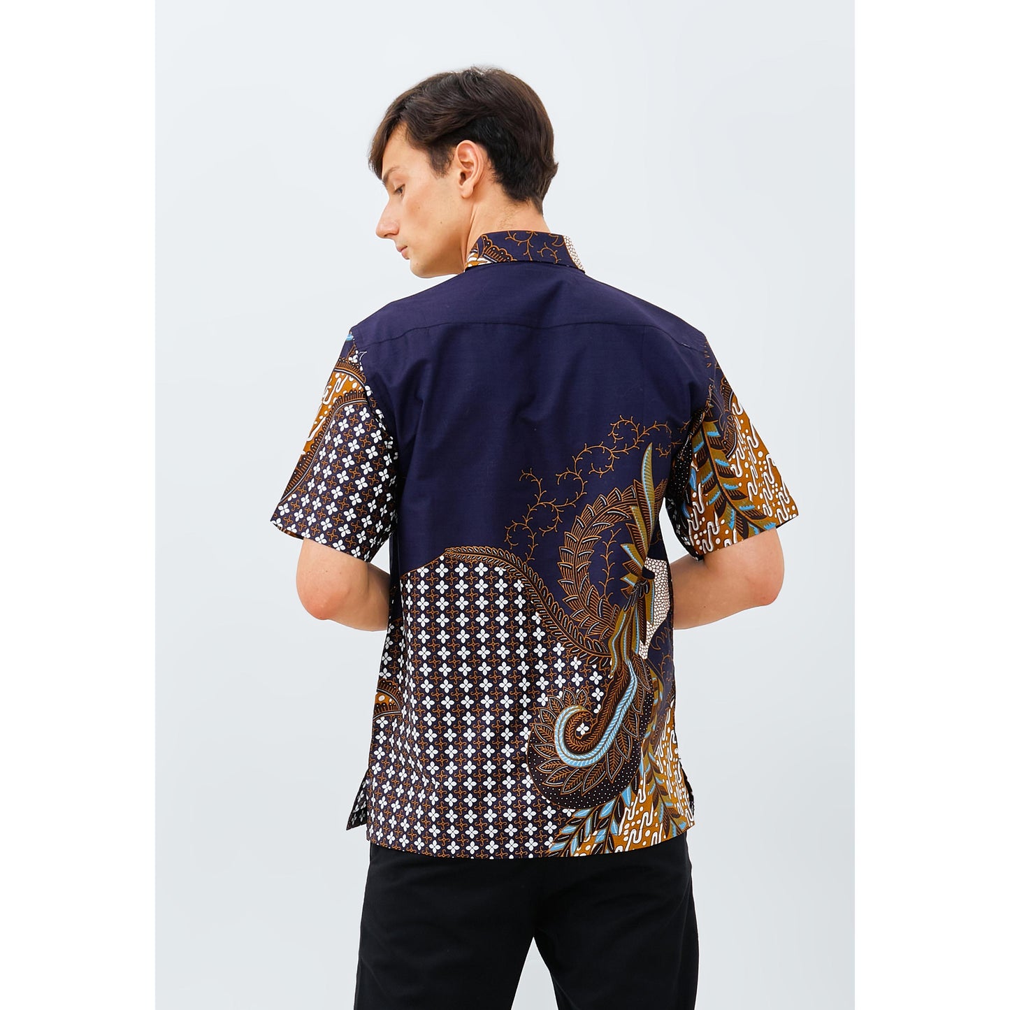 Odza Classic Kemeja Batik Lengan Pendek Pria REGULAR FIT Bhalendra