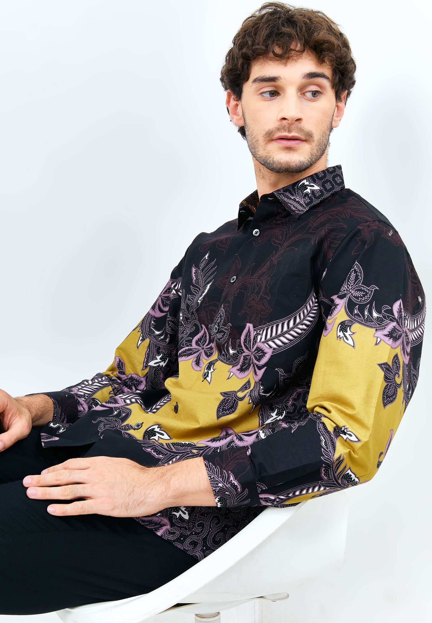 Odza Batik REGULAR FIT Kemeja Pria Lengan Panjang Modern Atharupa