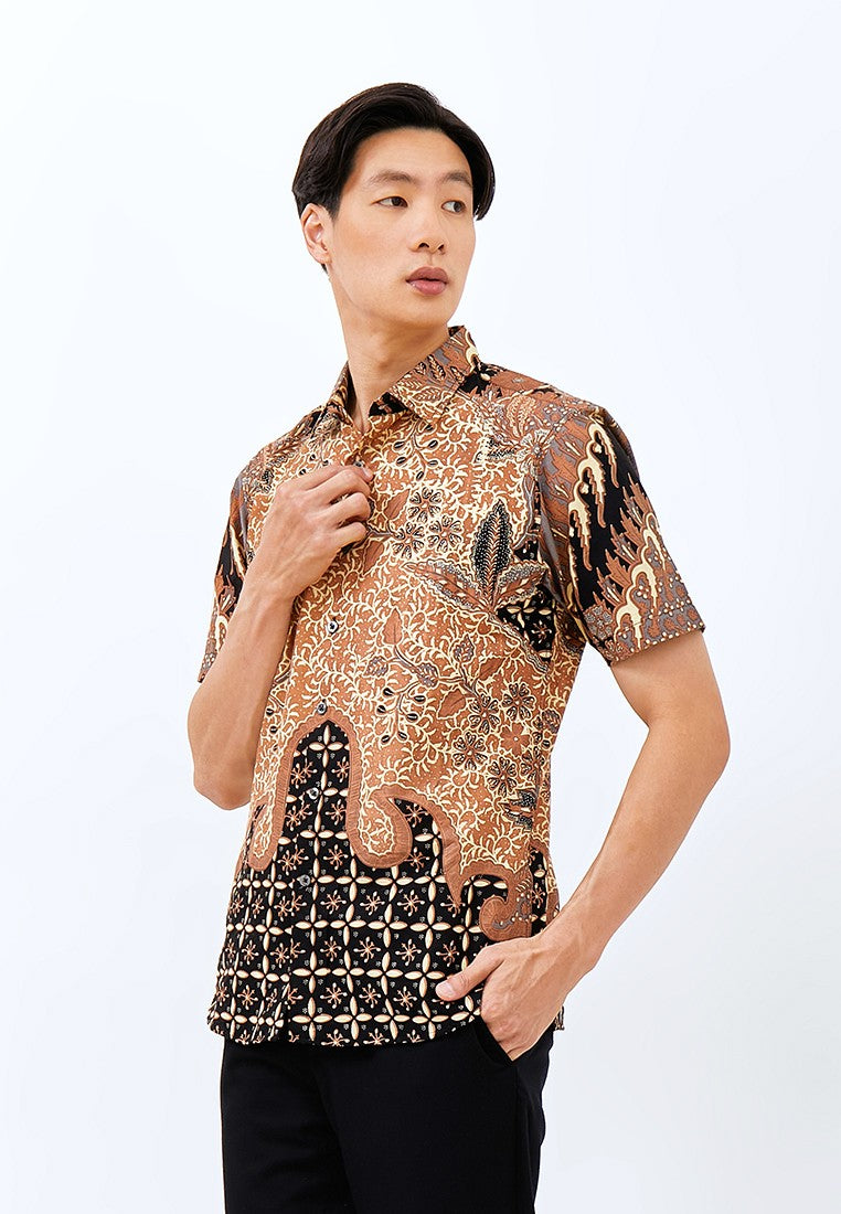 Odza Classic Kemeja Batik Slimfit Modern Pria Lengan Pendek Frinun Blawat