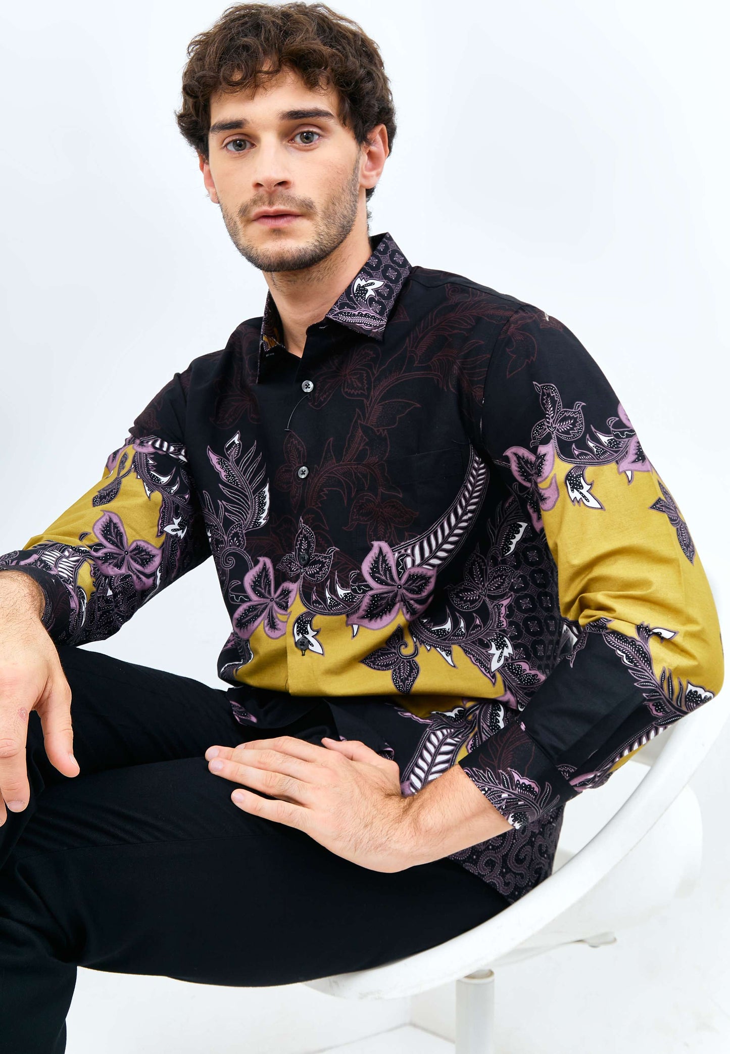 Odza Batik REGULAR FIT Kemeja Pria Lengan Panjang Modern Atharupa