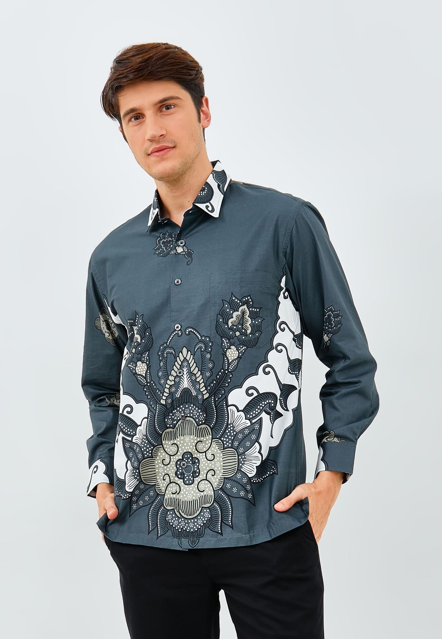 Odza Batik Regular fit Kemeja Pria Lengan Panjang Modern Ciranti