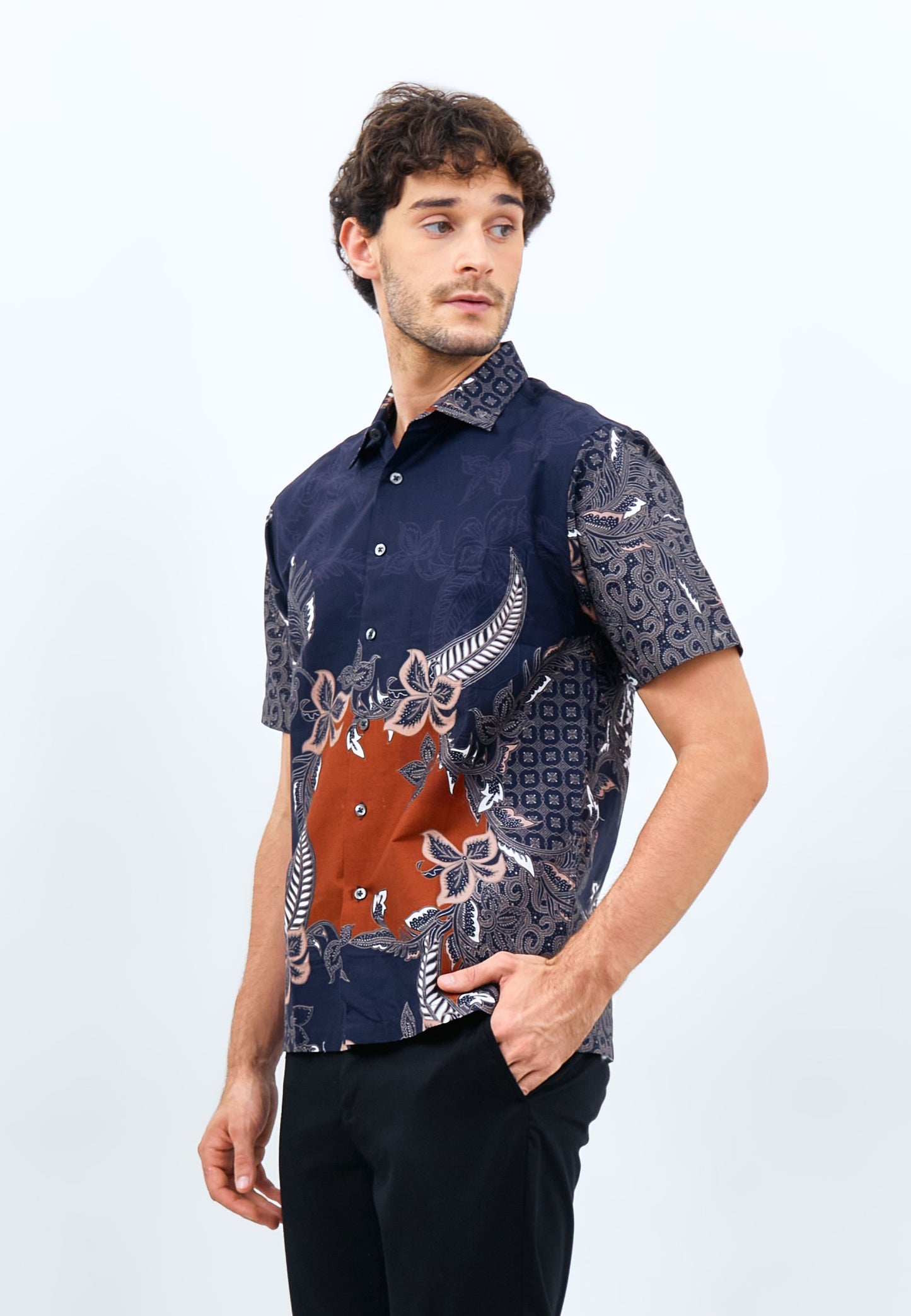 Odza Batik REGULAR FIT Kemeja Lengan Pendek Pria Tarantha