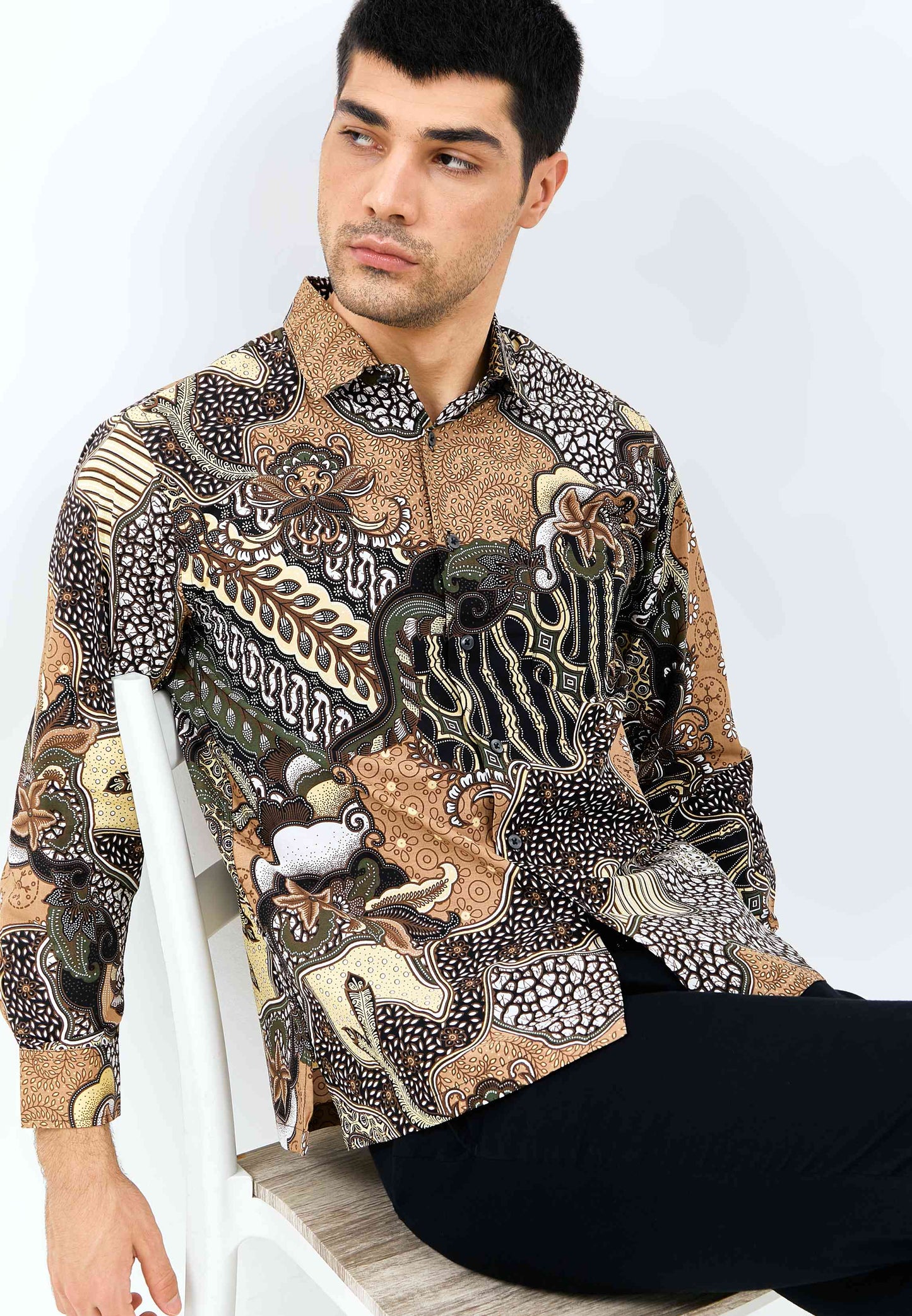 Odza Batik Regular Fit Kemeja Batik Pria Lengan Panjang Arianta