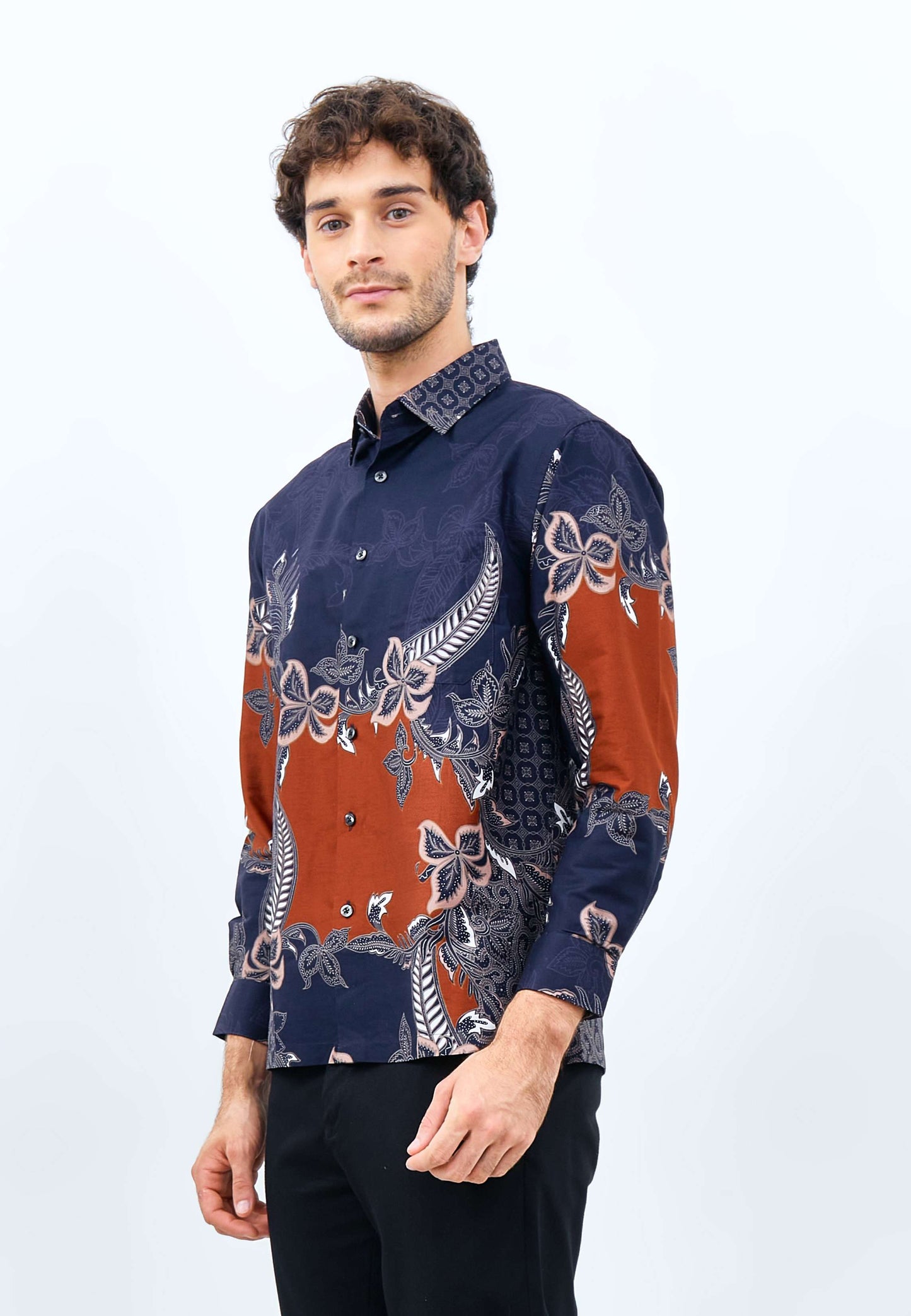 Odza Batik REGULAR FIT Kemeja Pria Lengan Panjang Modern Arunawa